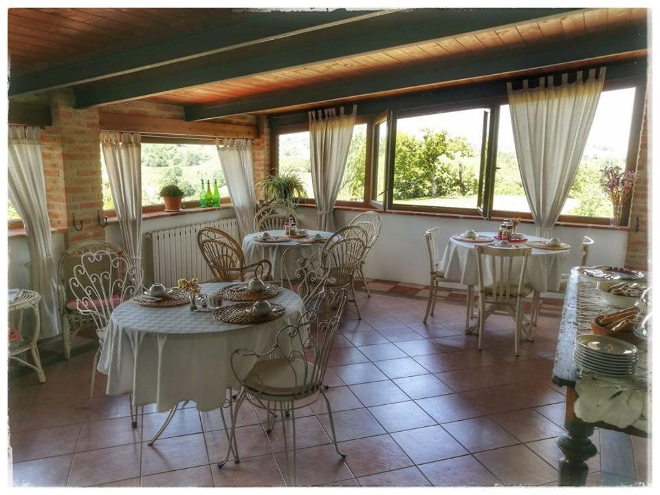 Il Poggio B&B San Damiano al Colle Εξωτερικό φωτογραφία