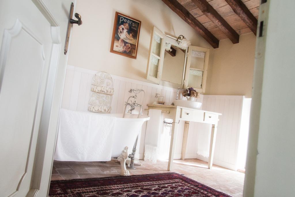 Il Poggio B&B San Damiano al Colle Εξωτερικό φωτογραφία